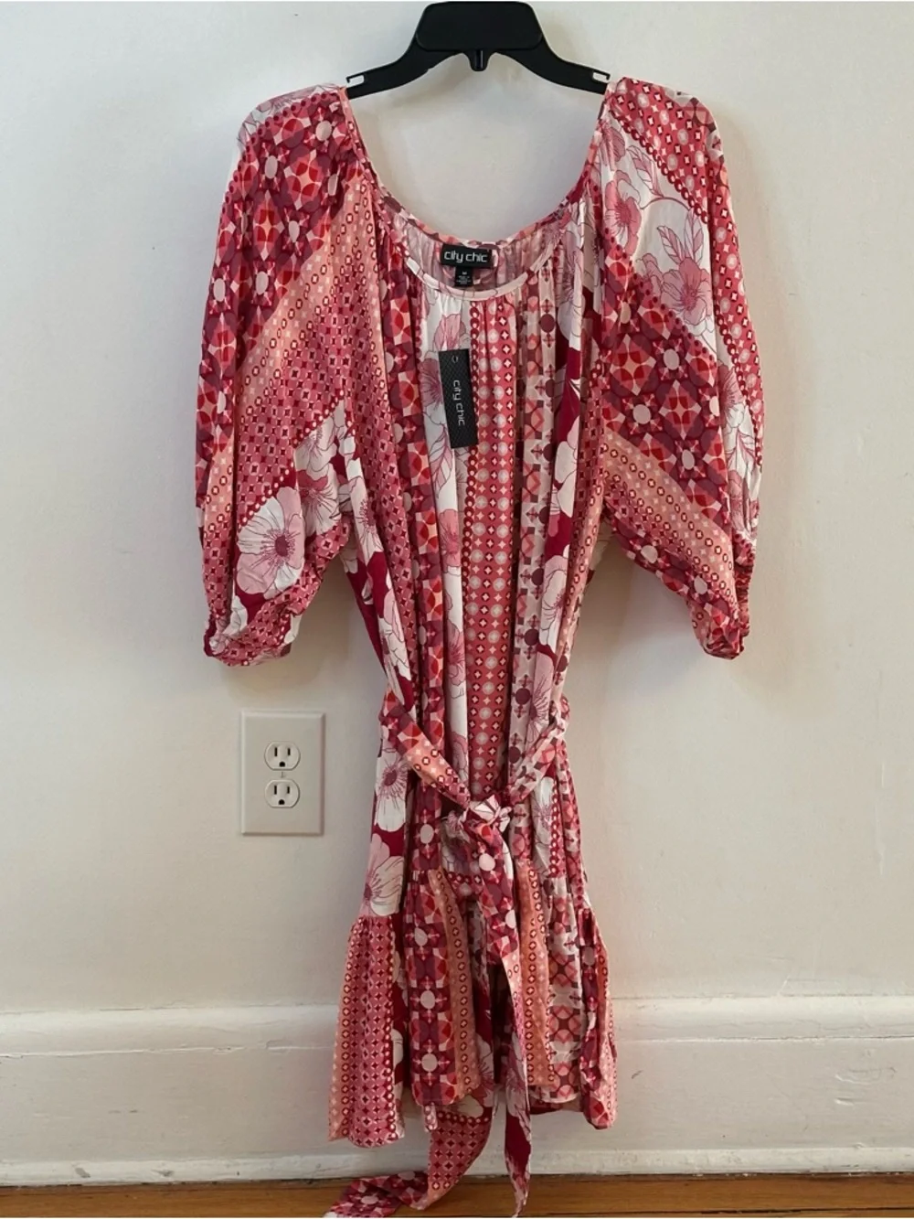 City Chic Patchwork Floral Viscose Cosmo Print Dress, Plus Size, Flowy Mini, New - Picture 13 of 13